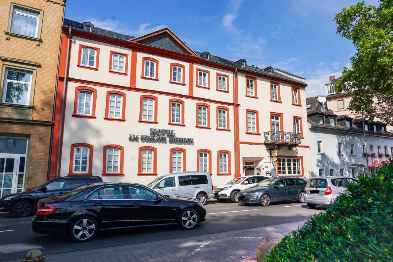 Hotel Am Schloss Biebrich Wiesbaden Bagian luar foto